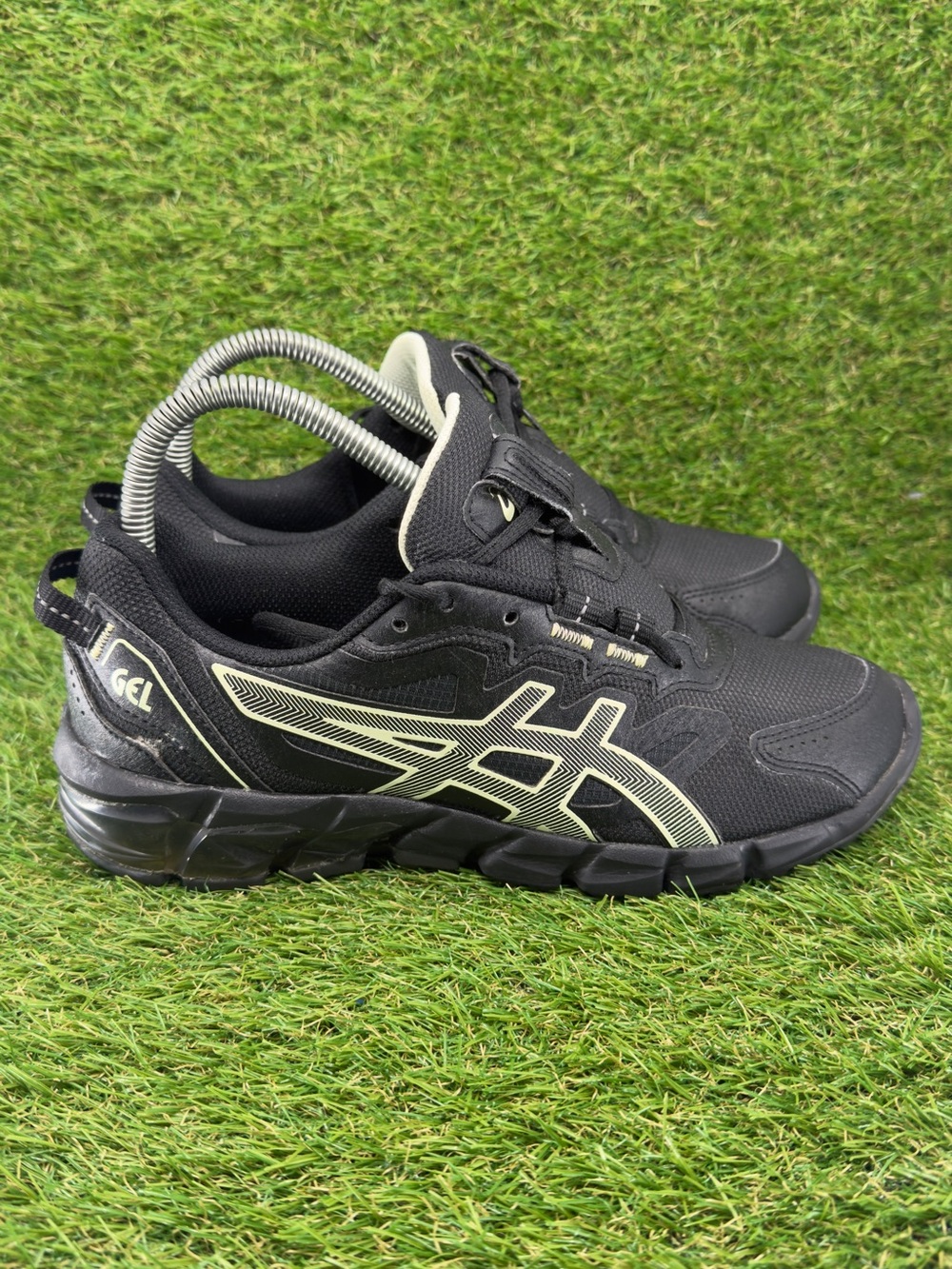 ASICS gel women quantum 90 double black  size 7